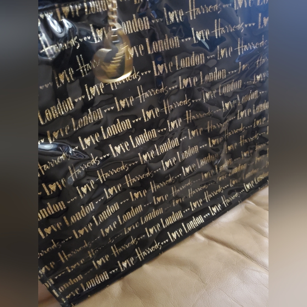 Harrods Of Londan Tote Bag View 2